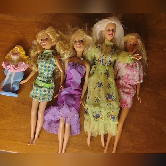 Rare 1967 Twiggy Mattel Tote Bag with Vintage Barbies & Clothes - Picture 3 of 14